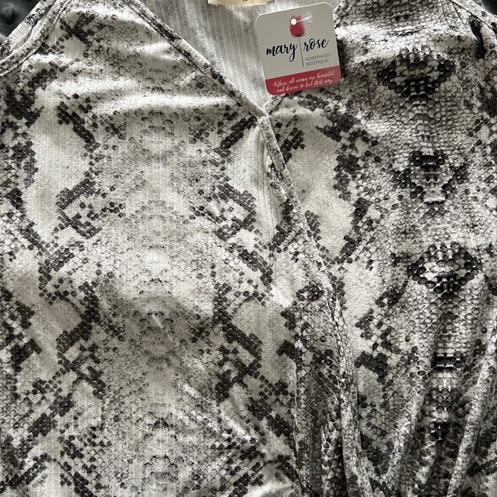 Snake skin print tank